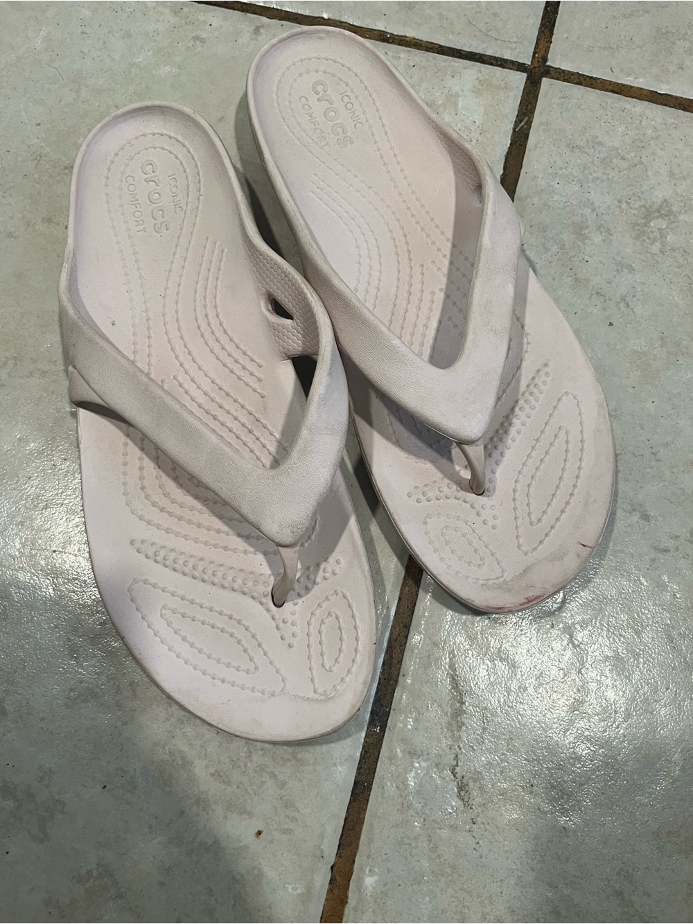 CROCS Women's Pale Pink Classic Flip Flop Sandals